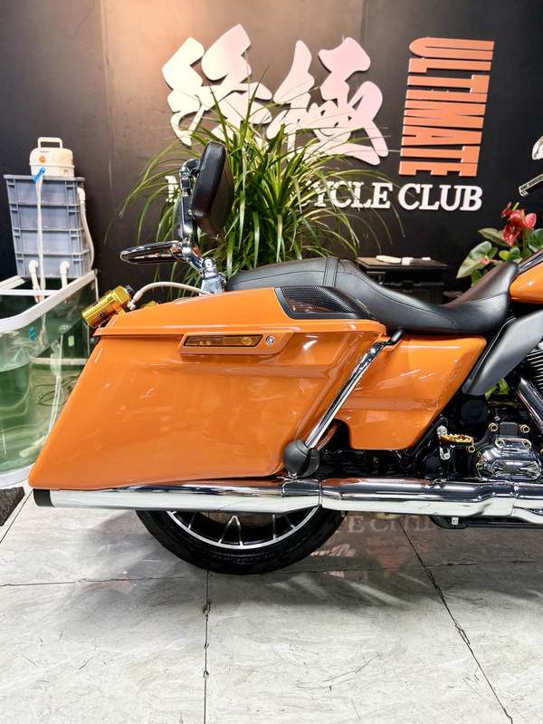二手哈雷戴维森大道滑翔 Street Glide