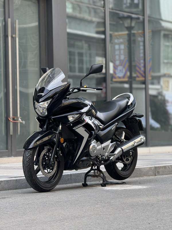二手豪爵铃木骊驰 GW 250F