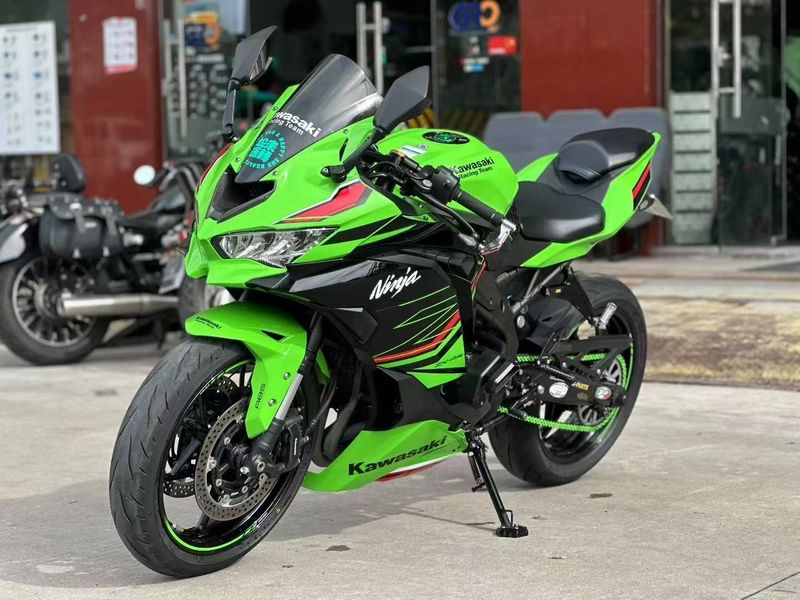 二手川崎ZX-4R