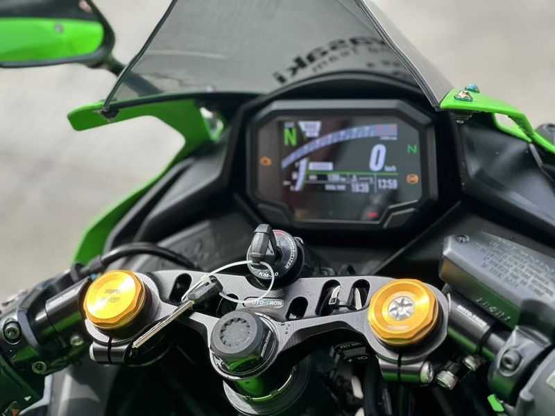 二手川崎ZX-4R