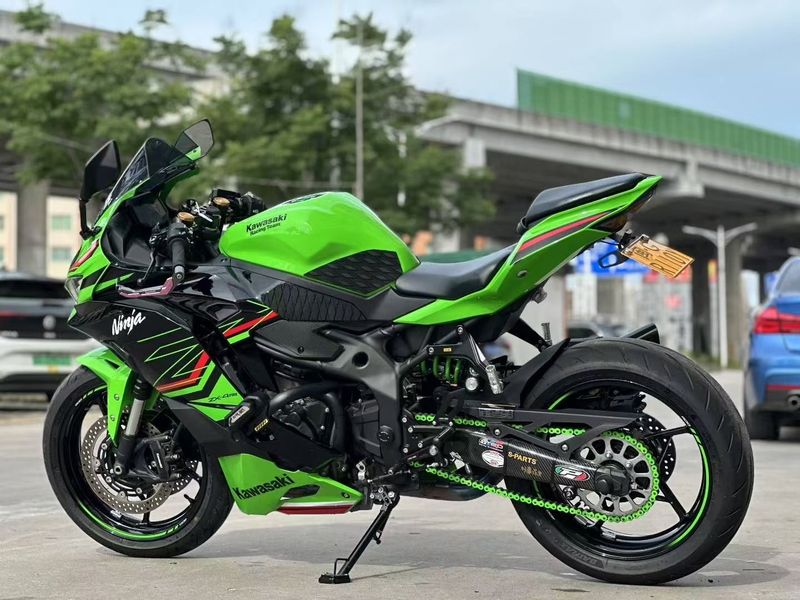 二手川崎ZX-4R