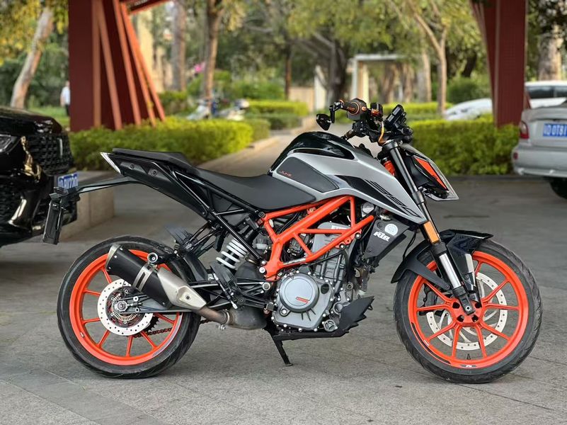 二手KTMR2R390 Duke