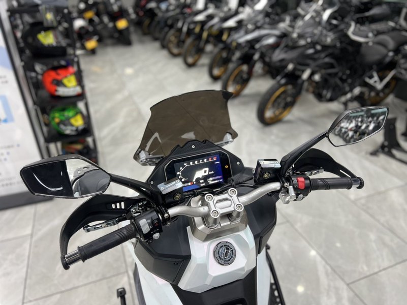 二手三阳哈士奇 Husky ADV300