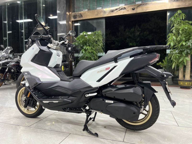 二手三阳哈士奇 Husky ADV300