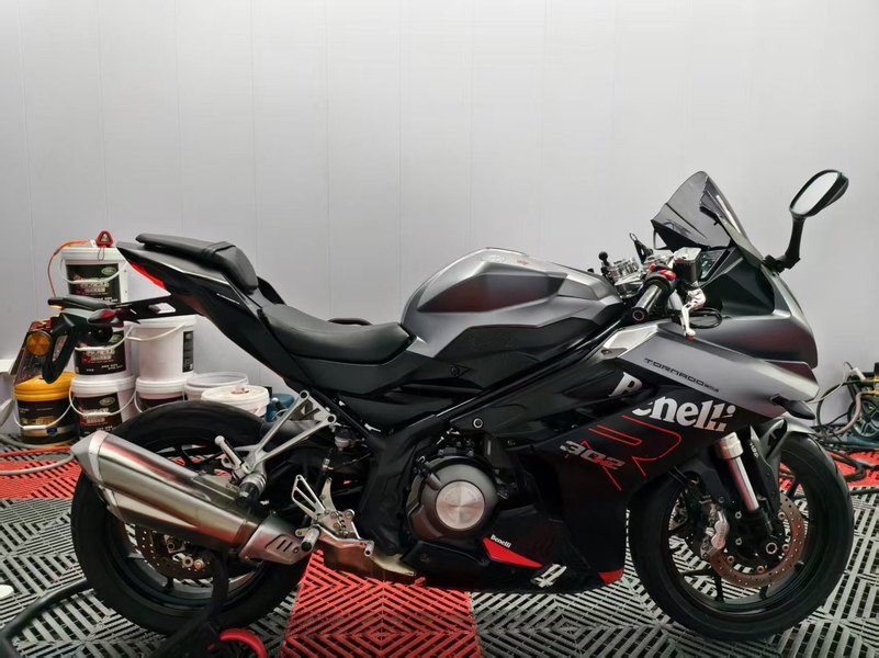 二手贝纳利龙卷风 Tornado 302R