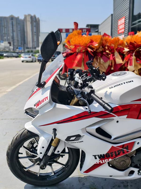 二手QJMOTOR赛250