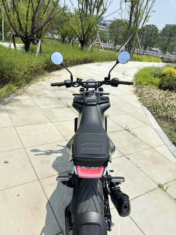 二手HUSQVARNA黑箭 401