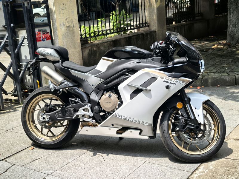 二手春风500SR VOOM