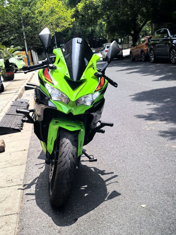 二手川崎ZX-4R