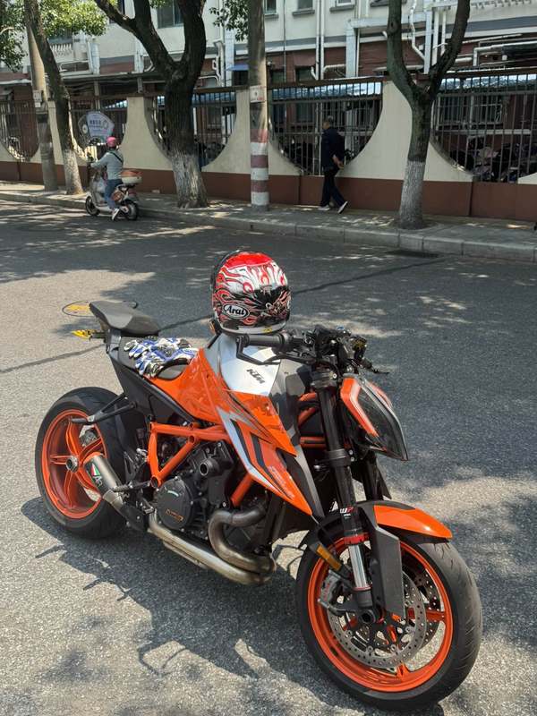 二手KTMR2R1290 Super Duke