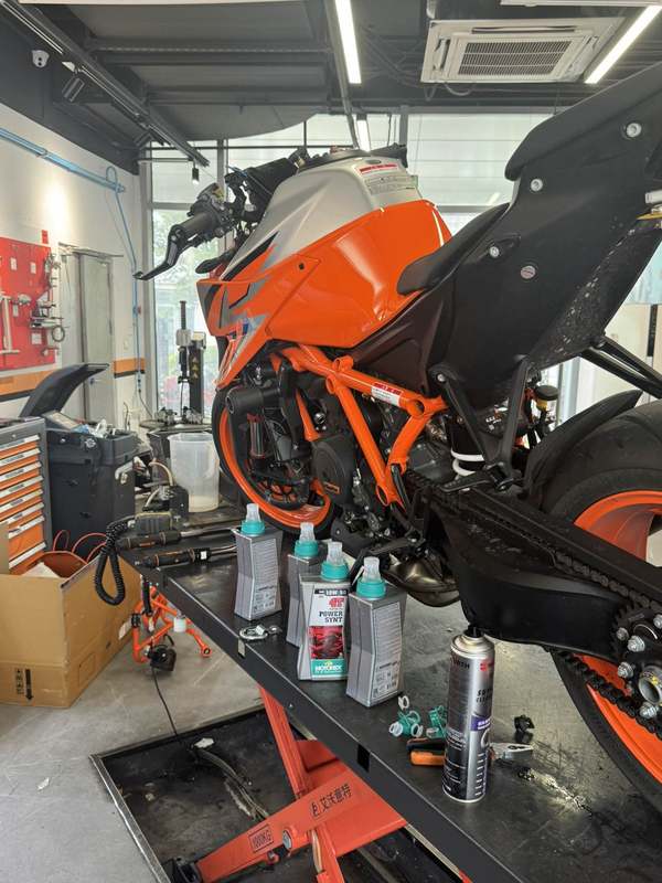 二手KTMR2R1290 Super Duke