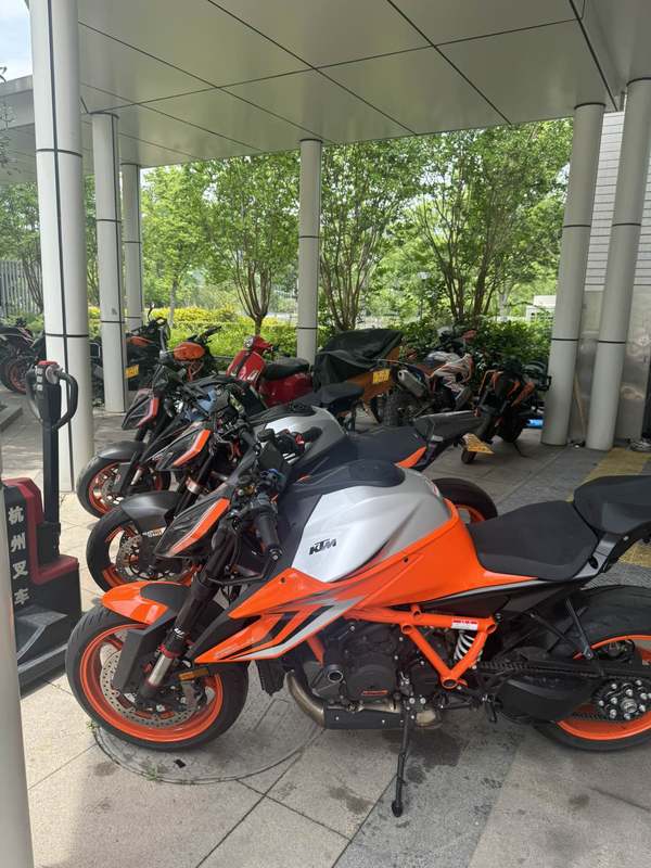 二手KTMR2R1290 Super Duke