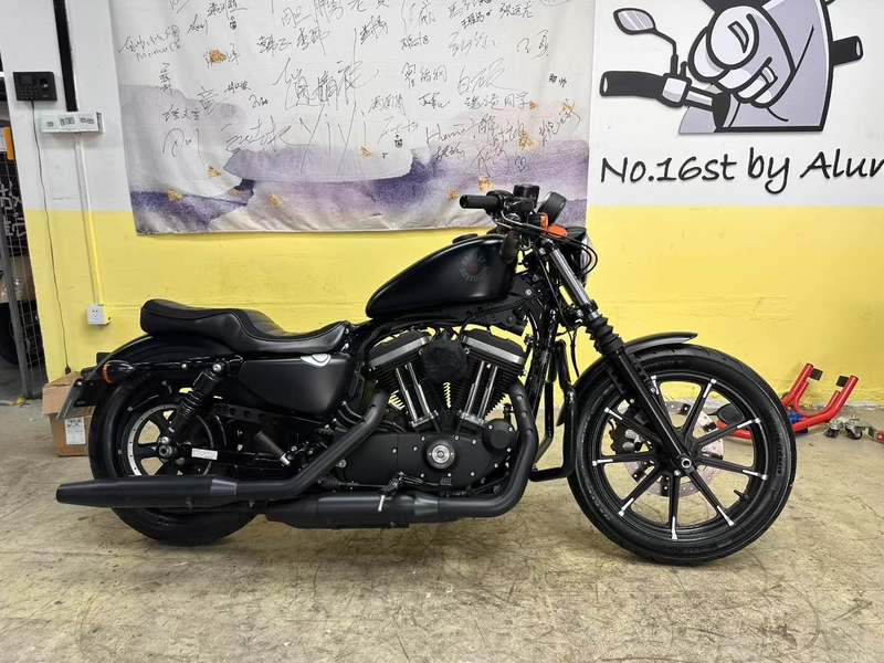二手哈雷戴维森Iron883 硬汉