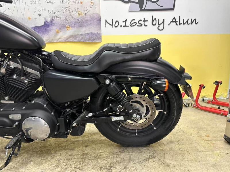 二手哈雷戴维森Iron883 硬汉