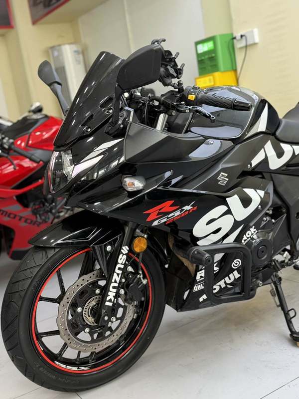 二手豪爵铃木GSX250R