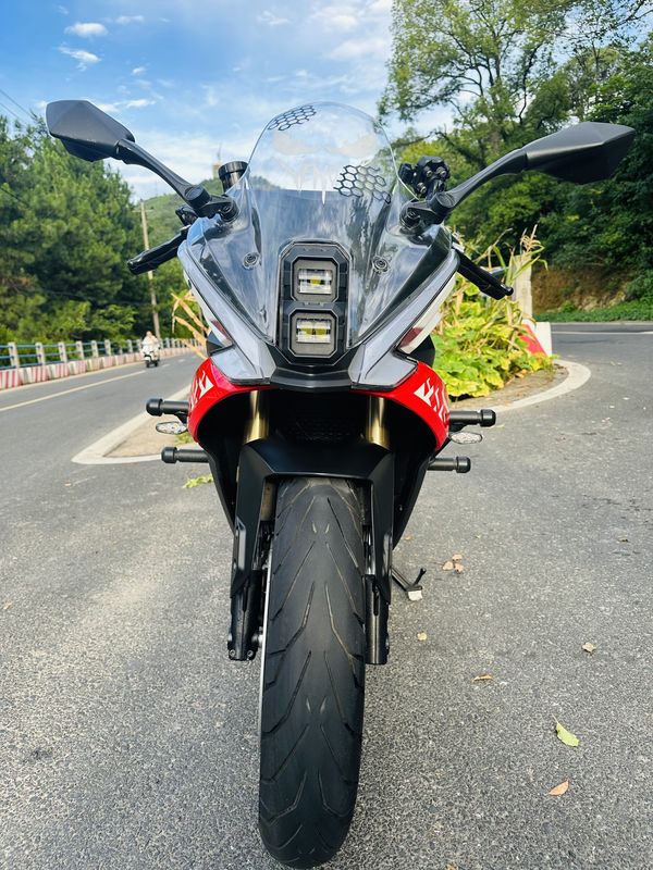 二手贝纳利龙卷风 Tornado 552R