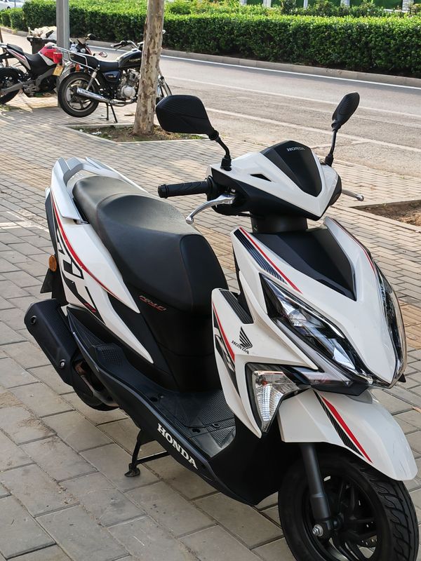 二手新大洲本田裂行 RX125Fi