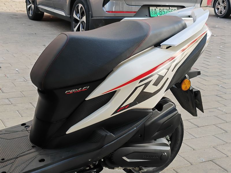 二手新大洲本田裂行 RX125Fi