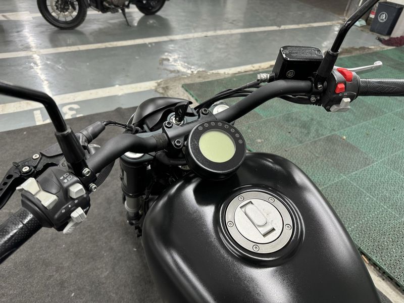 二手QJMOTOR闪300