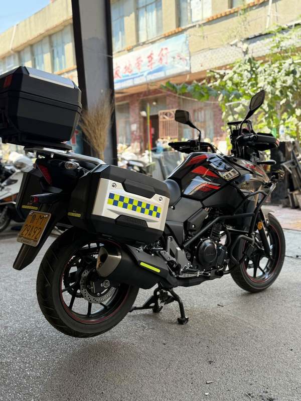二手豪爵铃木DL250
