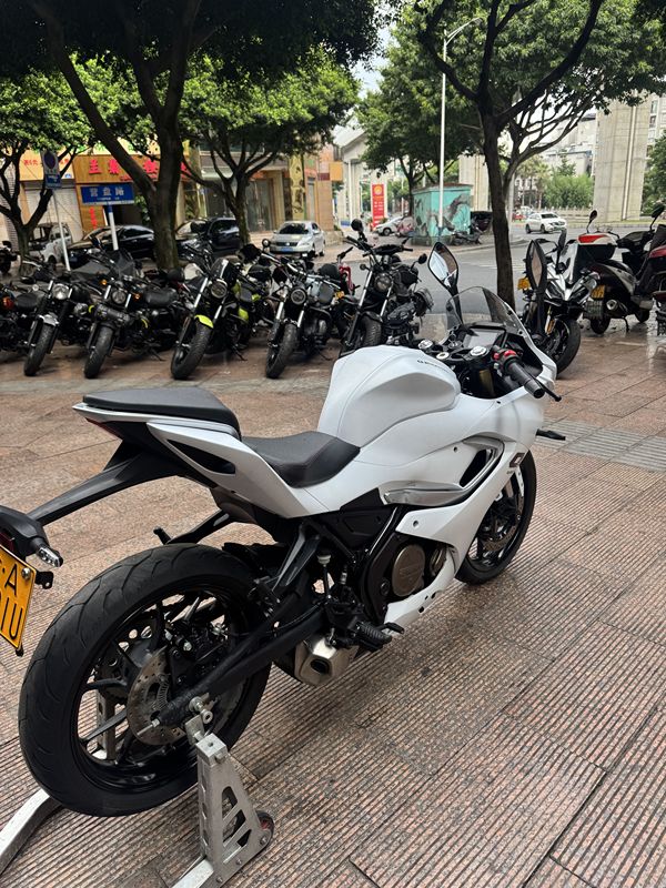 二手QJMOTOR赛250