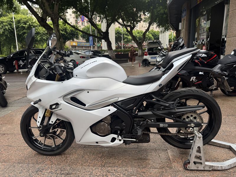 二手QJMOTOR赛250