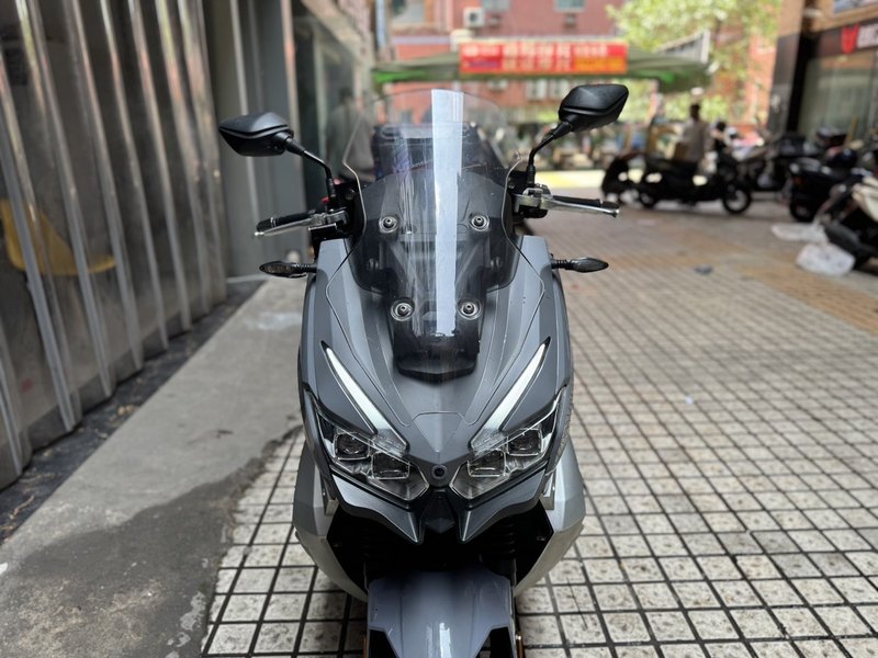 二手大阳V锐 ADV350