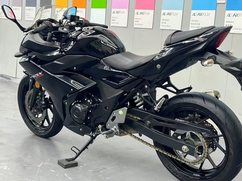 二手豪爵铃木GSX250R