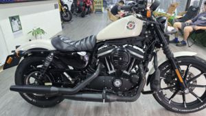 二手哈雷戴维森Iron883 硬汉