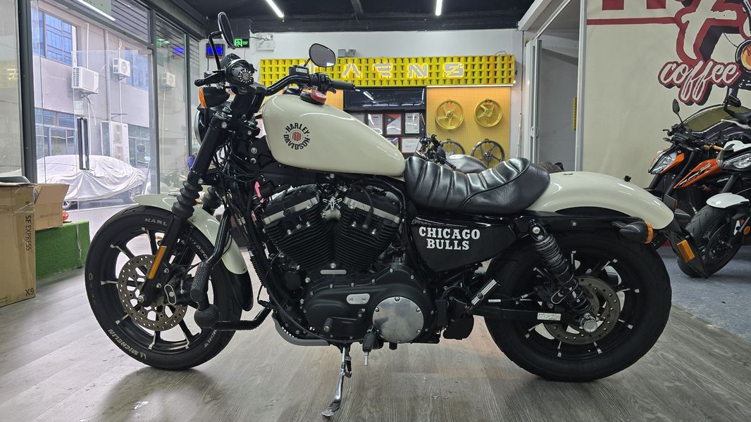 二手哈雷戴维森Iron883 硬汉