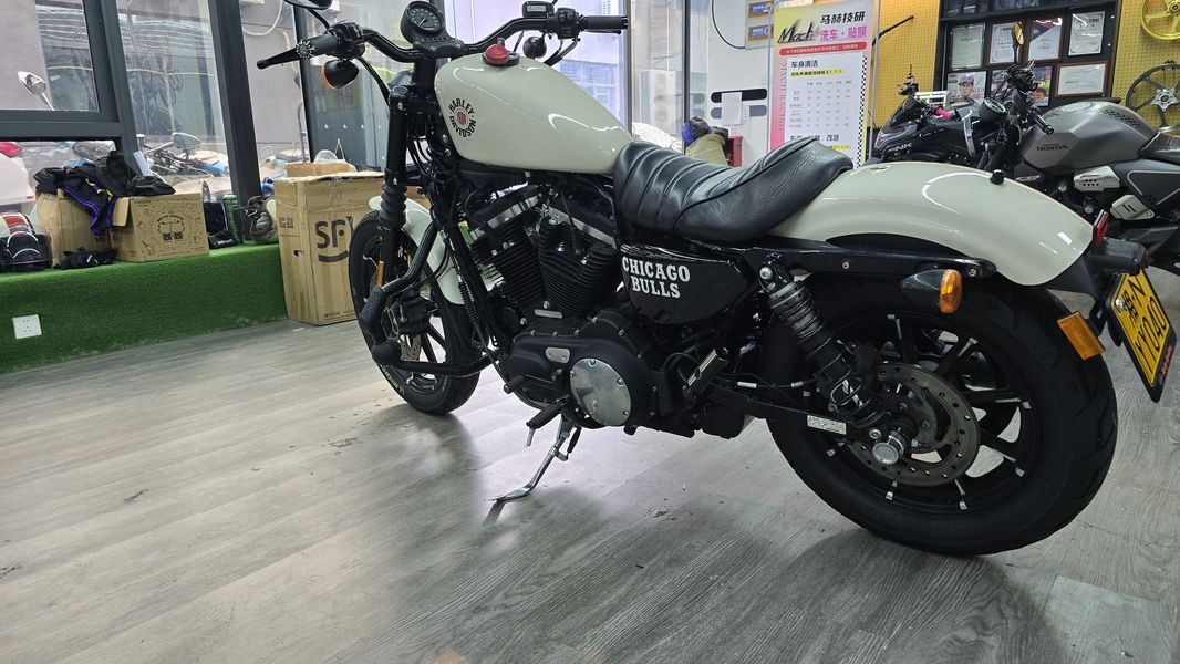 二手哈雷戴维森Iron883 硬汉