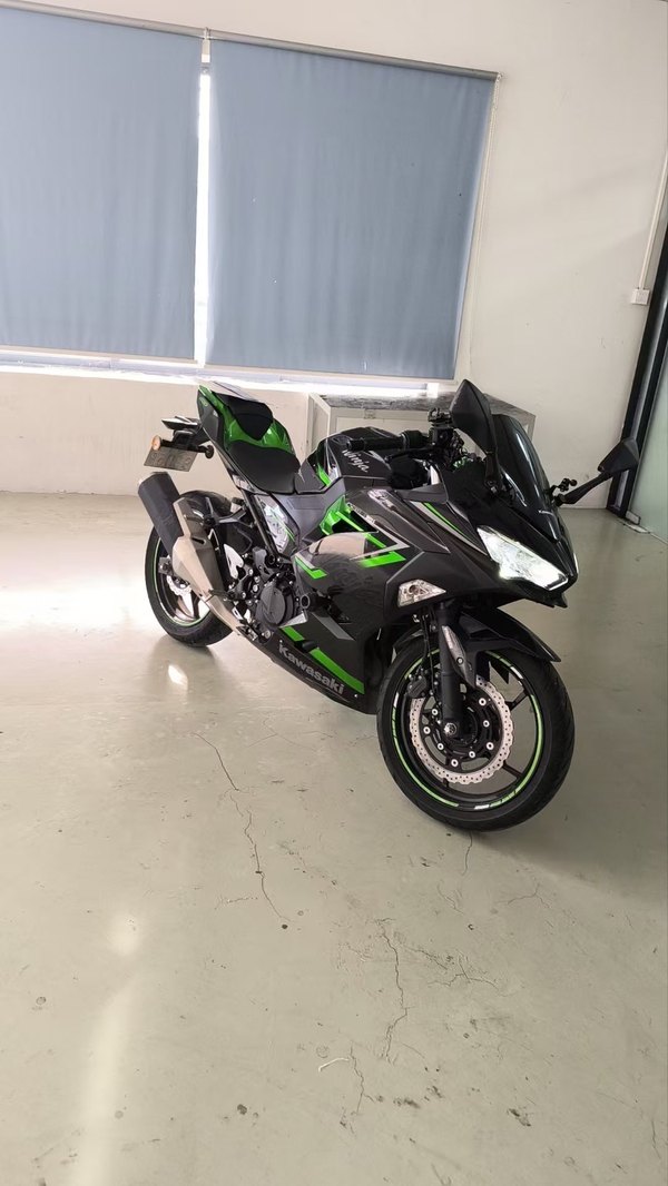 二手川崎Ninja 400