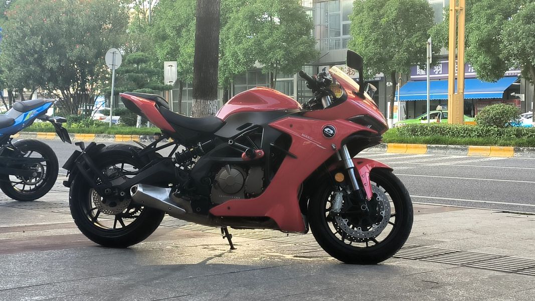 二手QJMOTOR赛600