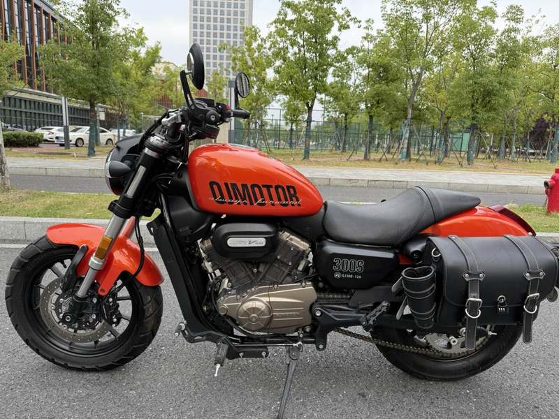 二手QJMOTOR闪300