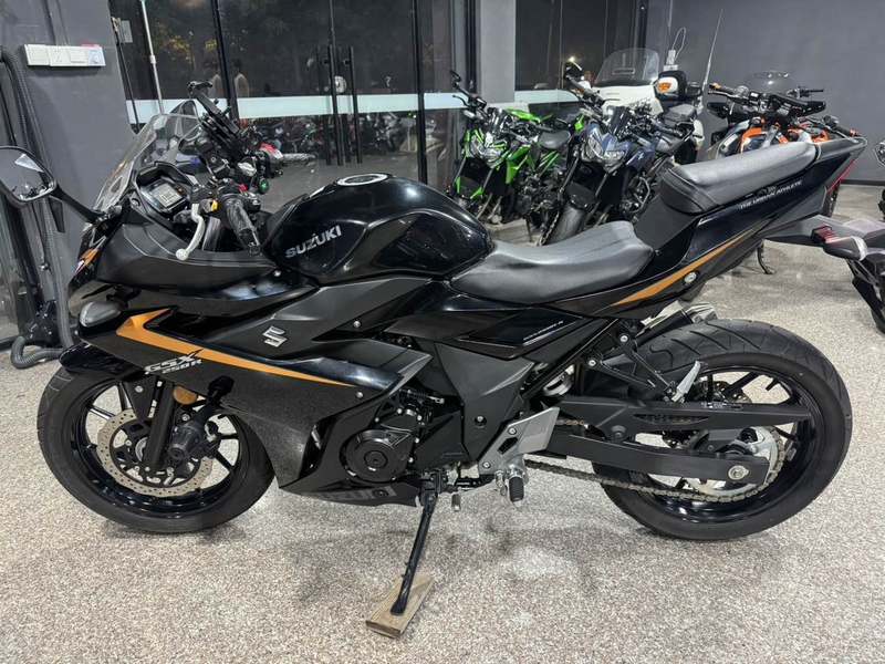 二手豪爵铃木GSX250R
