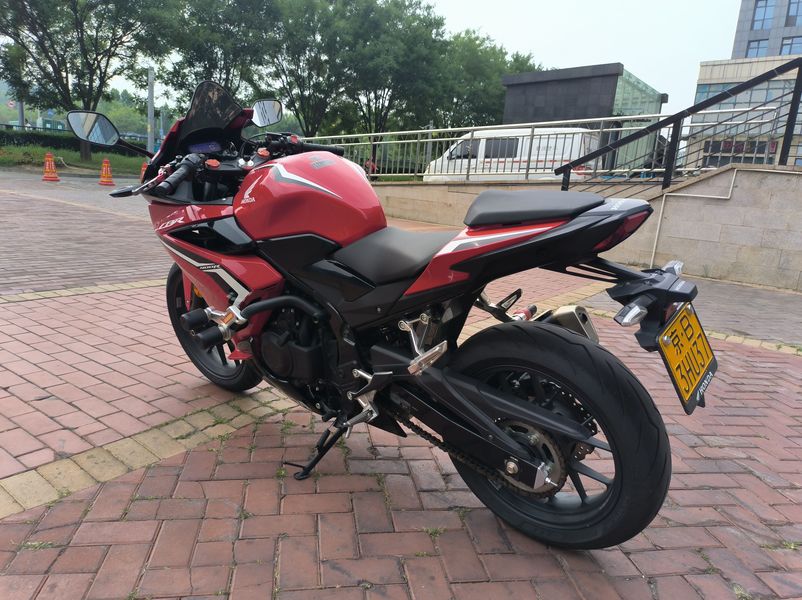 二手本田CBR400R