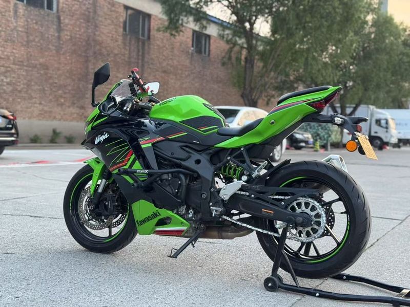 二手川崎ZX-4R