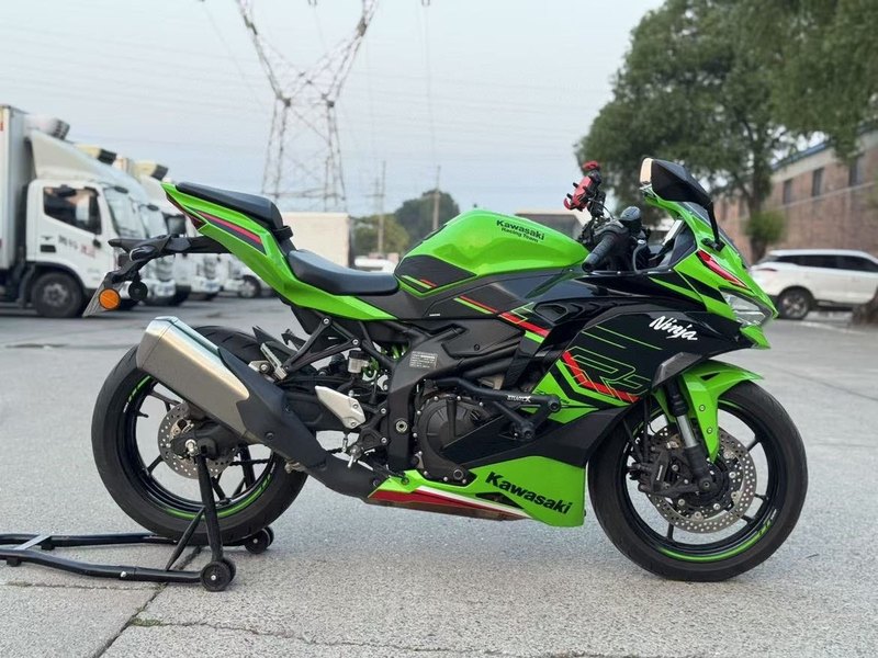 二手川崎ZX-4R