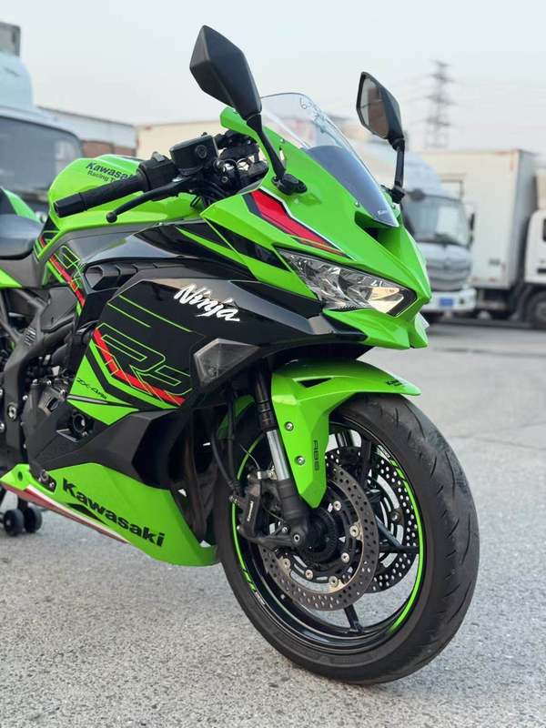 二手川崎ZX-4R