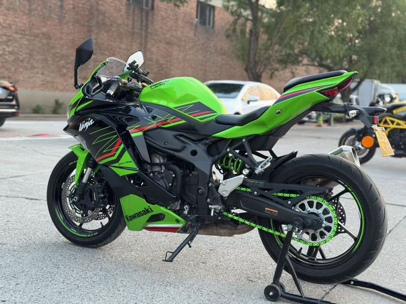 二手川崎ZX-4R