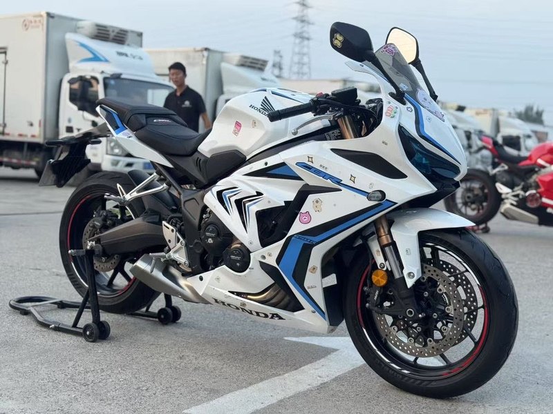 二手本田CBR650R