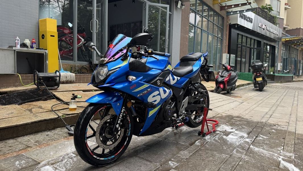 二手豪爵铃木GSX250R