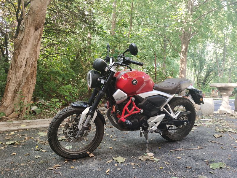 二手五羊本田鸷道 CB190SS