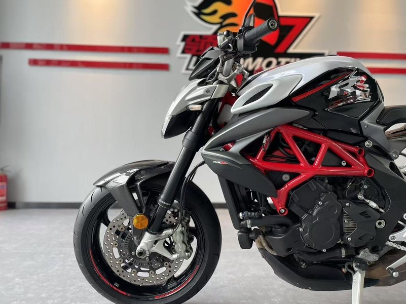 二手奥古斯塔Brutale 800