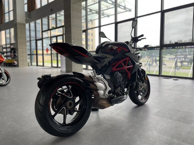 二手奥古斯塔Brutale 800