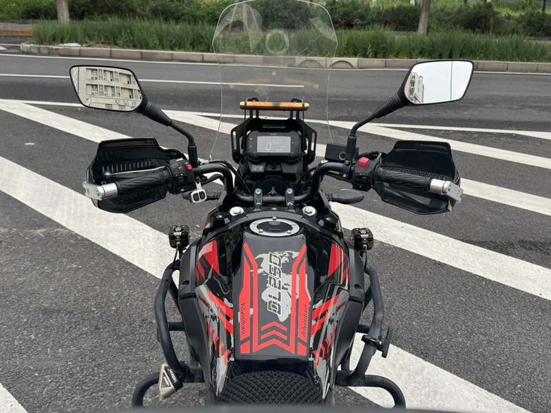 二手豪爵铃木DL250