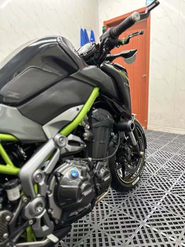二手川崎Z900
