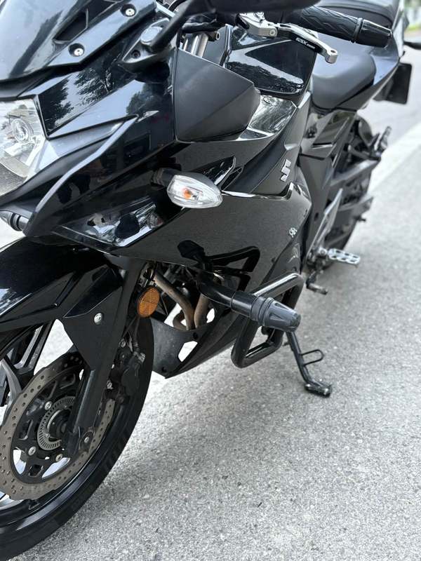 二手豪爵铃木GSX250R