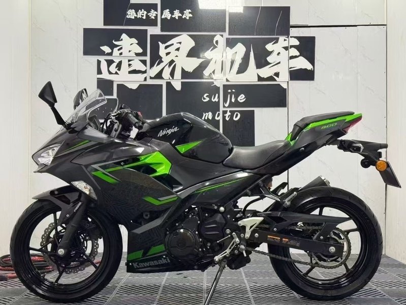 二手川崎Ninja 400