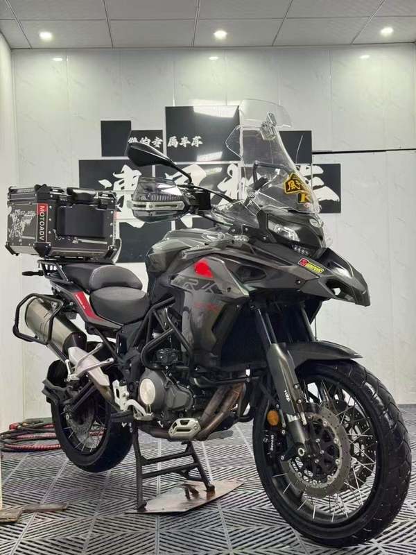 二手贝纳利金鹏 TRK502